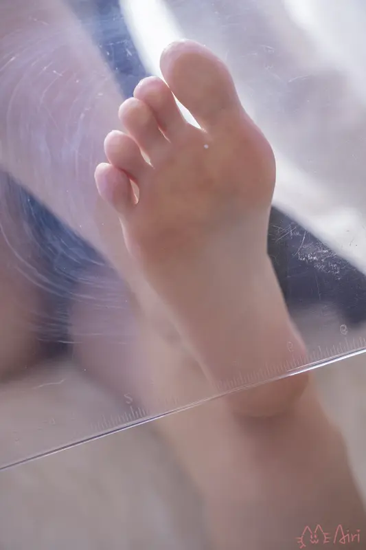 [Limerence] NO.033 璦璃的首本居家足控寫真 9